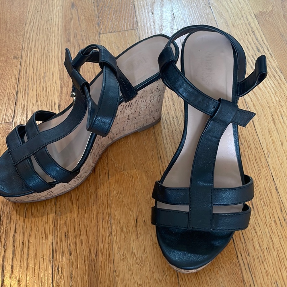 Black Wedges